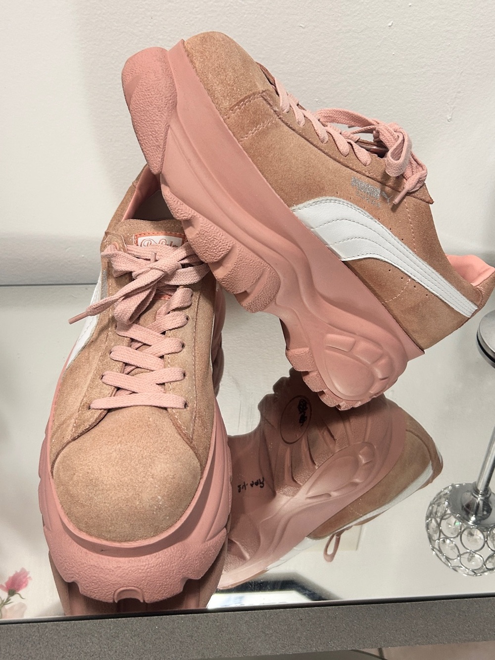 Puma x Buffalo London Suede Classic Platform Sneakers Pink Women’s 8